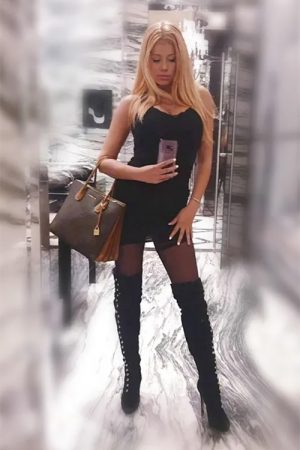 Model Laren Escort in München - Escortservice 2